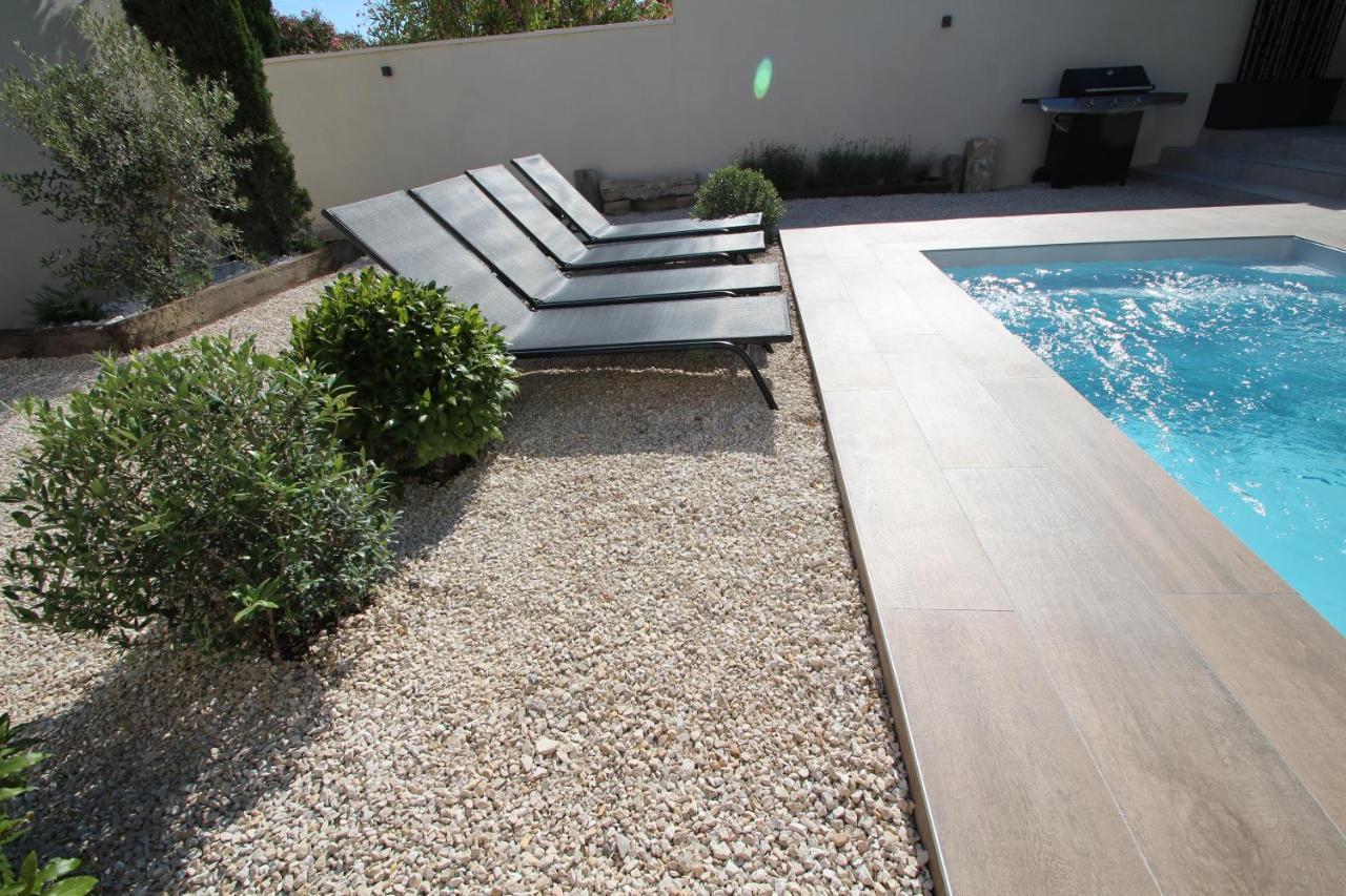 Villa Loft Lou Pitchoun Saint-Étienne-du-Grès Exterior foto